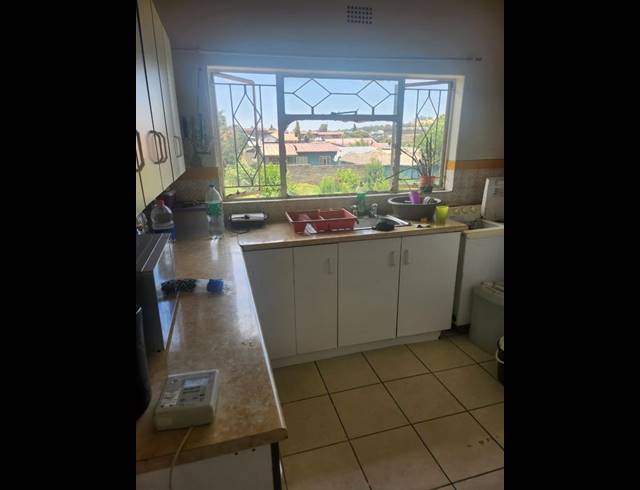 2 BEDROOM APARTMENT FOR SALE IN TURFFONTEIN